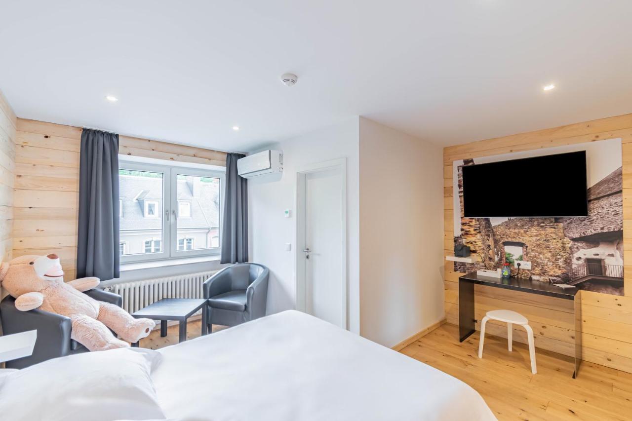 Esplanade Hotel Дикирх Екстериор снимка